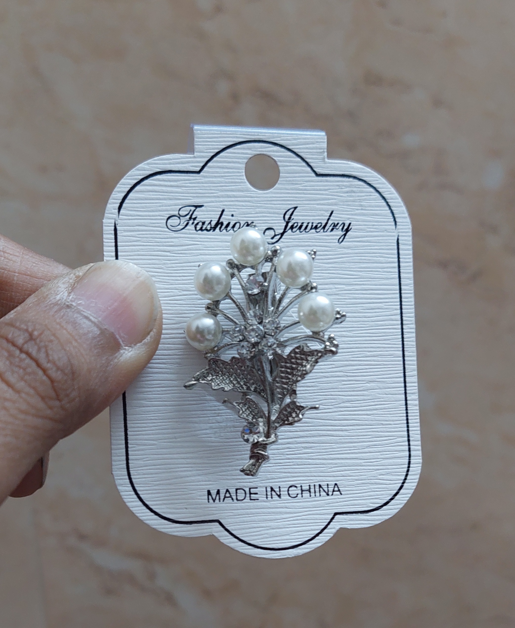 Flower buds with Pearl (Silver Color)